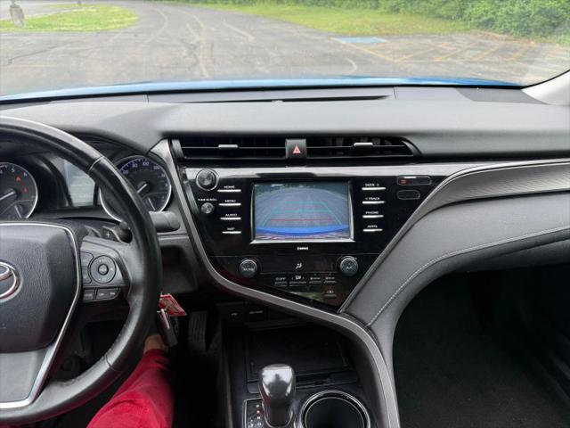 2020 Toyota Camry SE
