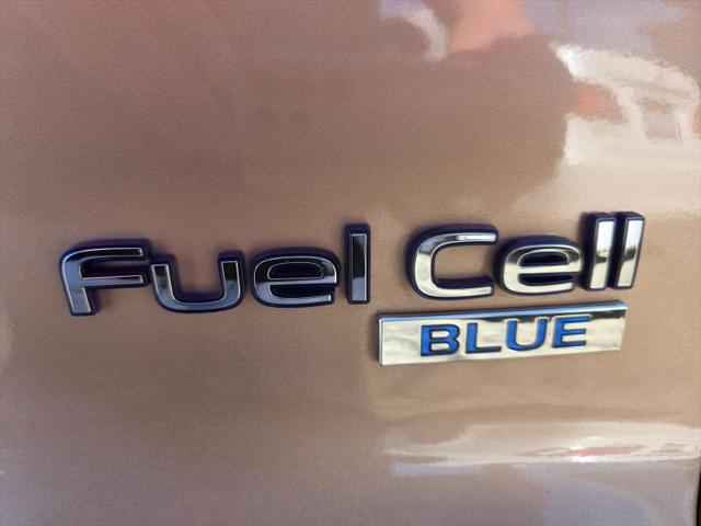 2022 Hyundai NEXO Blue