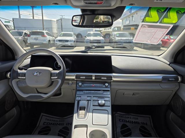 2022 Hyundai NEXO Blue