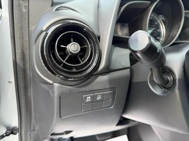 2020 Toyota Yaris L