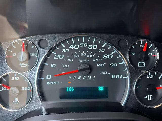 2025 Chevrolet Express Passenger RWD 3500 Extended Wheelbase LT