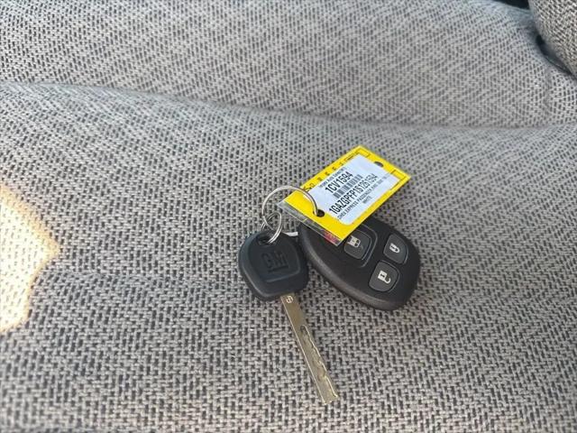2025 Chevrolet Express Passenger RWD 3500 Extended Wheelbase LT