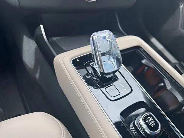 2026 Volvo XC90 Plus, B6 AWD Gas (mild hybrid), Gasoline, Bright, 7 Seats