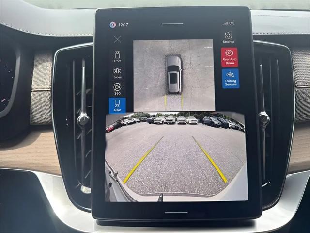 2026 Volvo XC90 Plus, B6 AWD Gas (mild hybrid), Gasoline, Bright, 7 Seats