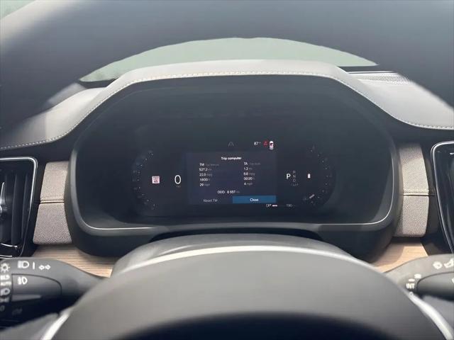 2026 Volvo XC90 Plus, B6 AWD Gas (mild hybrid), Gasoline, Bright, 7 Seats