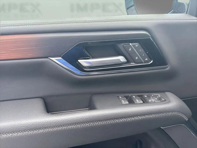 2025 GMC Yukon XL 4WD Denali