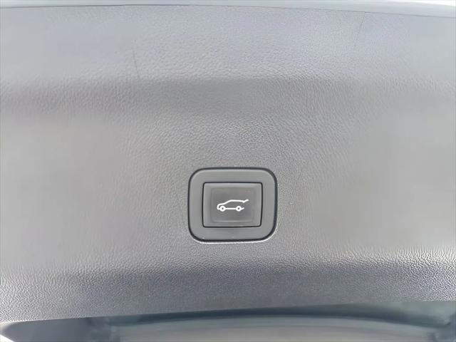 2025 GMC Yukon XL 4WD Denali