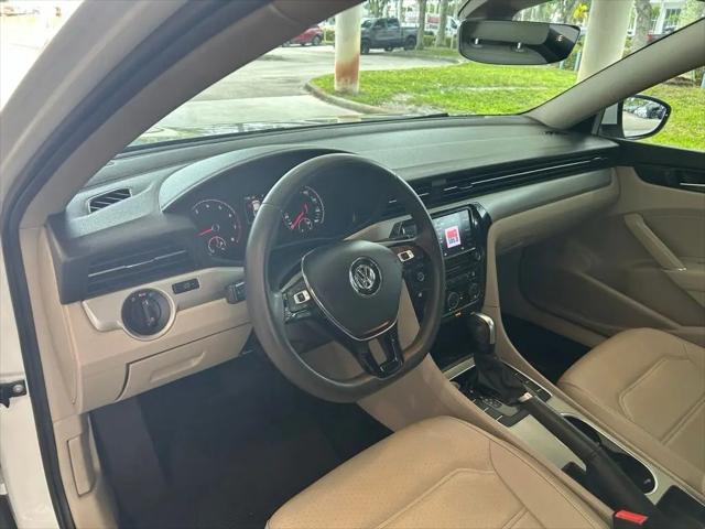 2022 Volkswagen Passat 2.0T SE