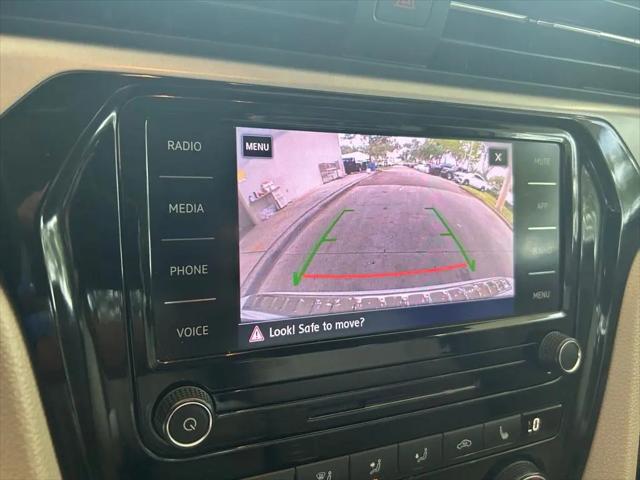 2022 Volkswagen Passat 2.0T SE