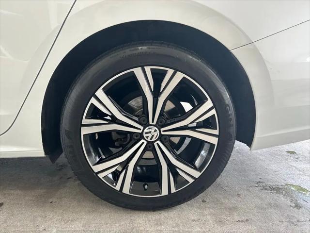 2022 Volkswagen Passat 2.0T SE
