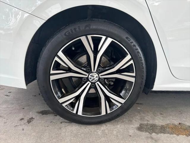 2022 Volkswagen Passat 2.0T SE