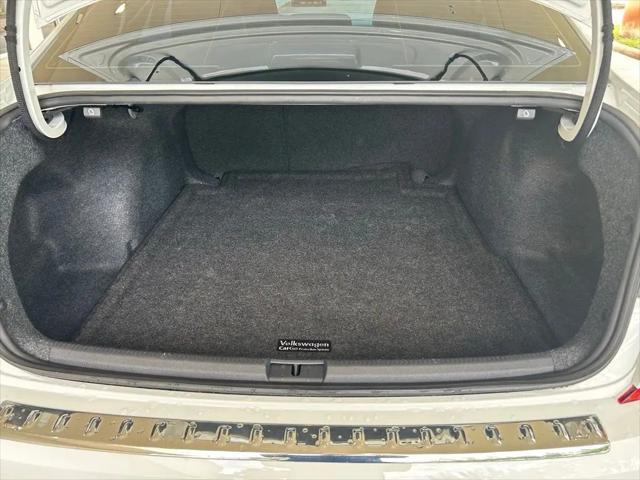 2022 Volkswagen Passat 2.0T SE