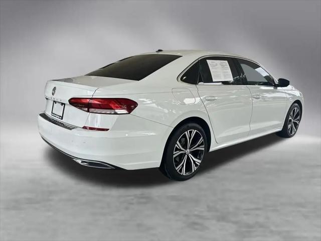2022 Volkswagen Passat 2.0T SE