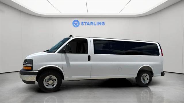 2025 Chevrolet Express Passenger RWD 3500 Extended Wheelbase LT