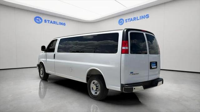 2025 Chevrolet Express Passenger RWD 3500 Extended Wheelbase LT