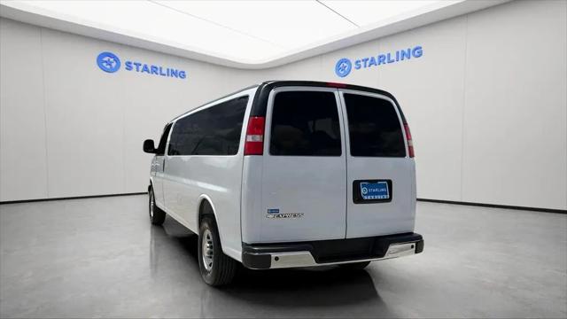 2025 Chevrolet Express Passenger RWD 3500 Extended Wheelbase LT