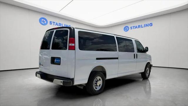 2025 Chevrolet Express Passenger RWD 3500 Extended Wheelbase LT
