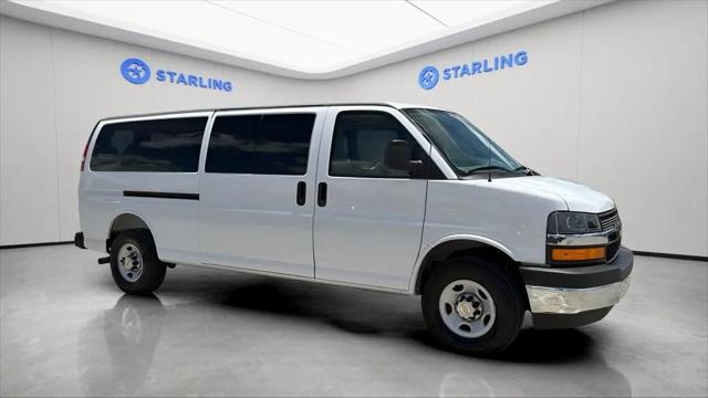2025 Chevrolet Express Passenger RWD 3500 Extended Wheelbase LT