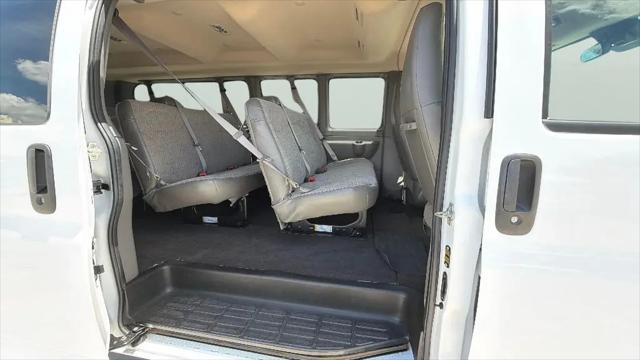 2025 Chevrolet Express Passenger RWD 3500 Extended Wheelbase LT