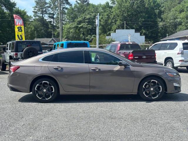 2022 Chevrolet Malibu FWD LT