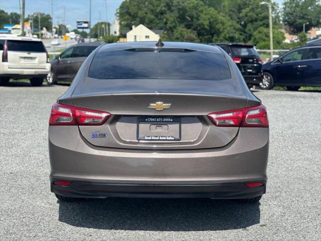2022 Chevrolet Malibu FWD LT
