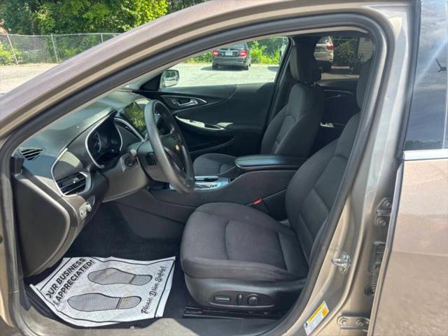 2022 Chevrolet Malibu FWD LT