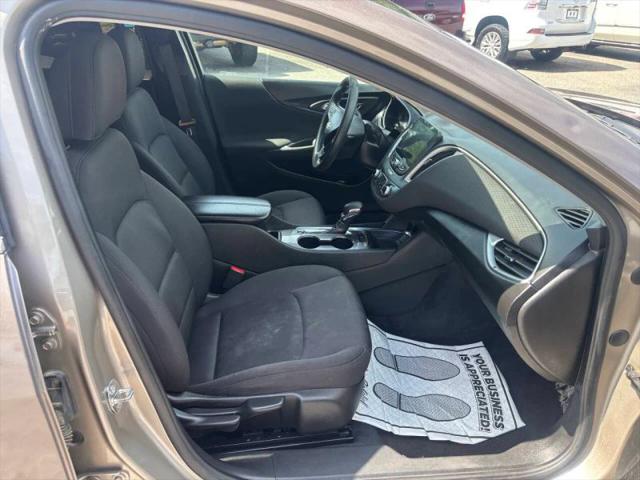 2022 Chevrolet Malibu FWD LT