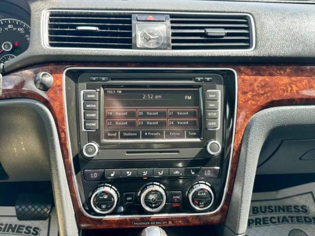 2013 Volkswagen Passat 2.5L SEL Premium