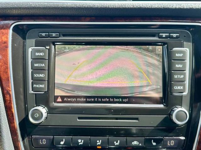2013 Volkswagen Passat 2.5L SEL Premium