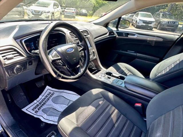 2020 Ford Fusion SE