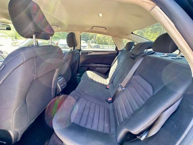 2020 Ford Fusion SE