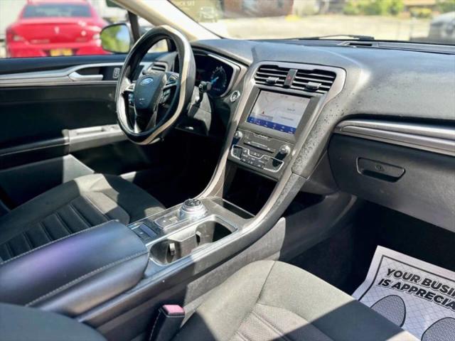 2020 Ford Fusion SE