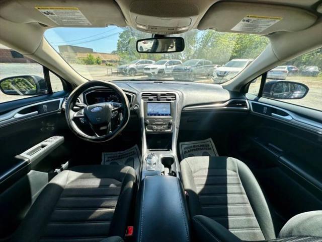2020 Ford Fusion SE
