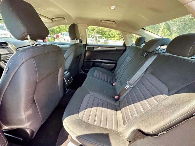 2020 Ford Fusion SE