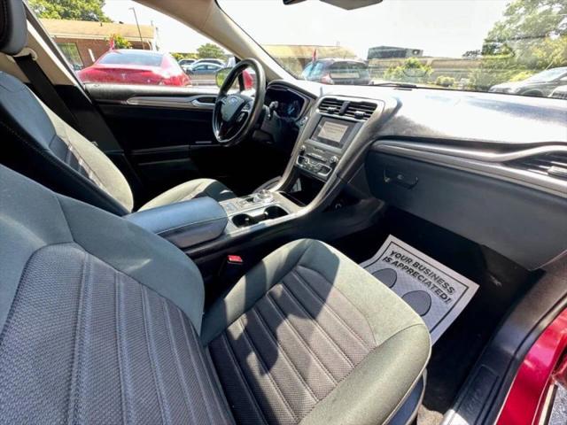2020 Ford Fusion SE