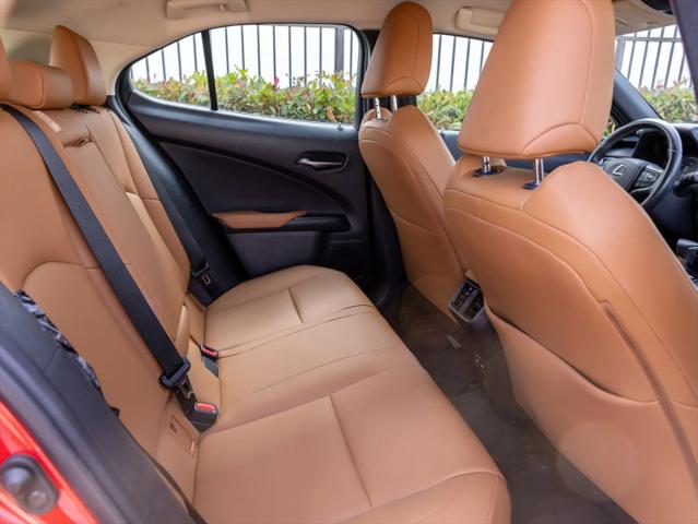 2022 Lexus UX 250h 250h
