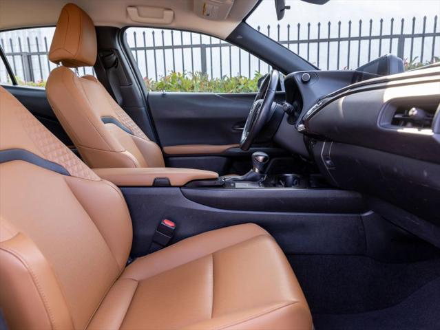 2022 Lexus UX 250h 250h