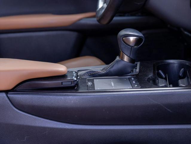 2022 Lexus UX 250h 250h