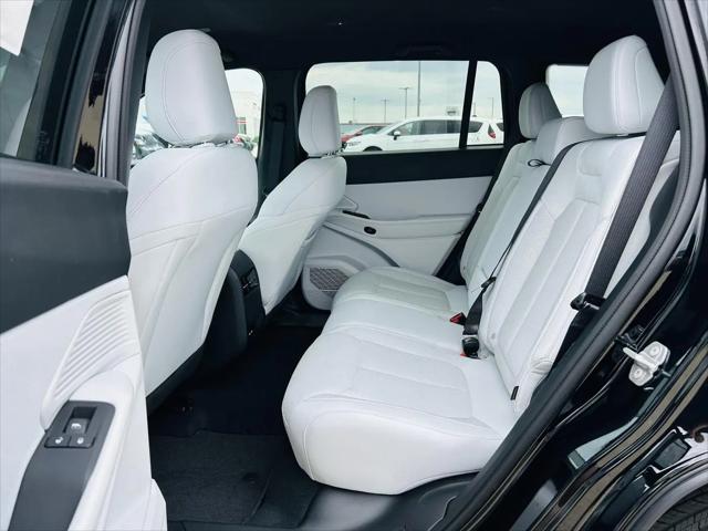 2026 Jeep Cherokee Laredo 4x4