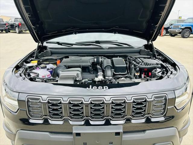 2026 Jeep Cherokee Laredo 4x4