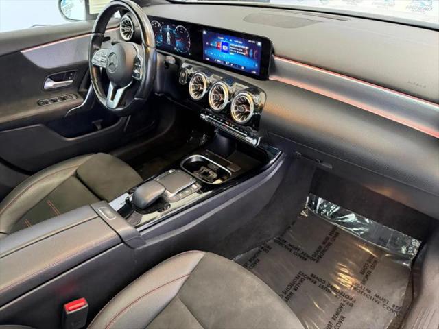 2022 Mercedes-Benz A 220 4MATIC