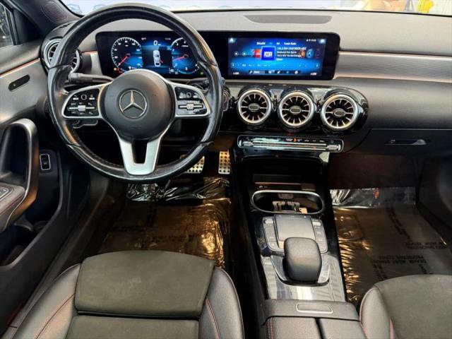2022 Mercedes-Benz A 220 4MATIC