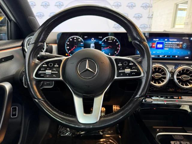 2022 Mercedes-Benz A 220 4MATIC