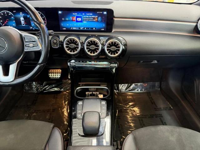 2022 Mercedes-Benz A 220 4MATIC
