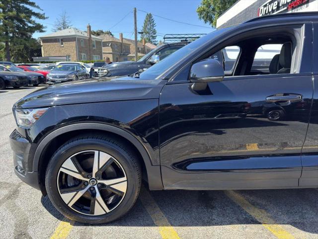 2021 Volvo XC40 Recharge Pure Electric P8