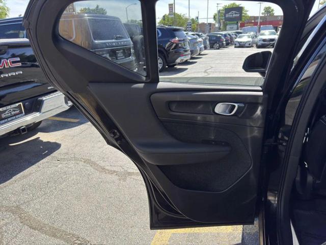 2021 Volvo XC40 Recharge Pure Electric P8