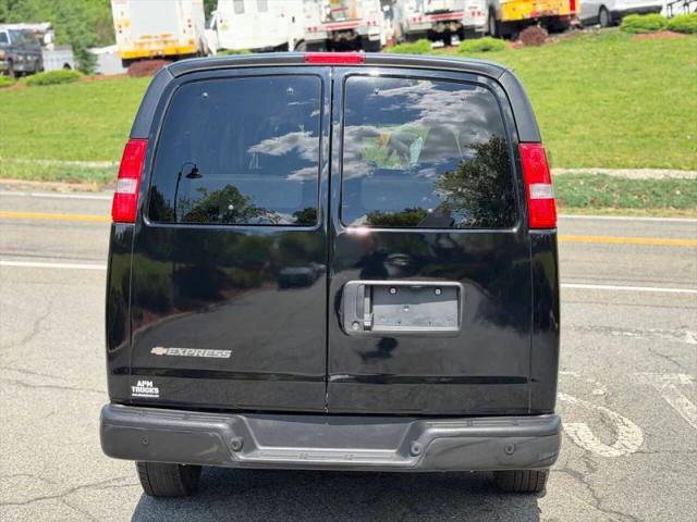 2019 Chevrolet Express LS