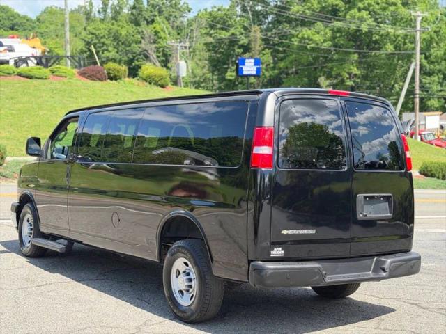2019 Chevrolet Express LS