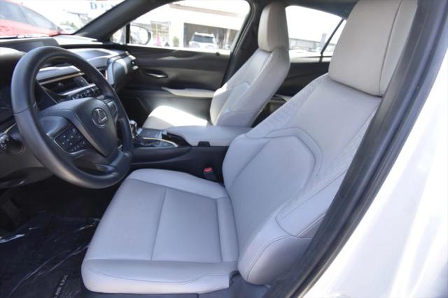 2019 Lexus UX 200 Luxury