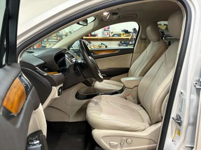 2017 Lincoln MKC Select